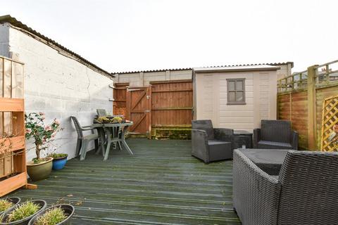 3 bedroom terraced house for sale, Castle Road, Newport, Isle of Wight