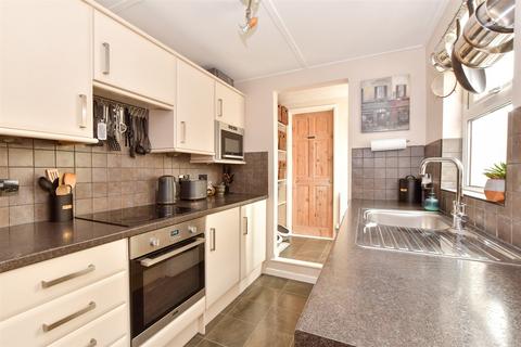 3 bedroom terraced house for sale, Castle Road, Newport, Isle of Wight