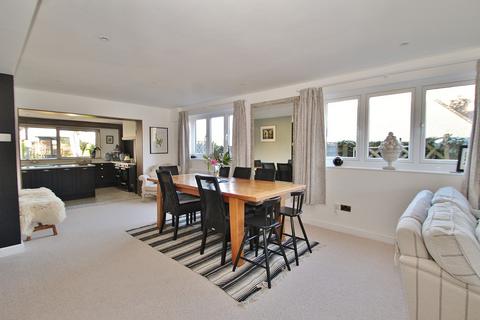 4 bedroom detached house for sale, East End, Nr North Leigh, OX29