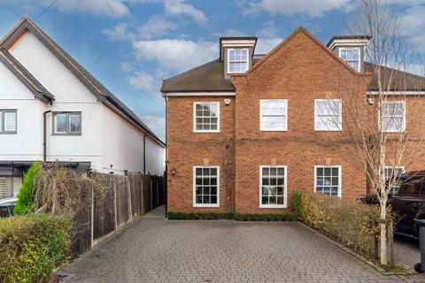 5 bedroom semi-detached house for sale, Meadow Lane, Beaconsfield, Buckinghamshire, HP9