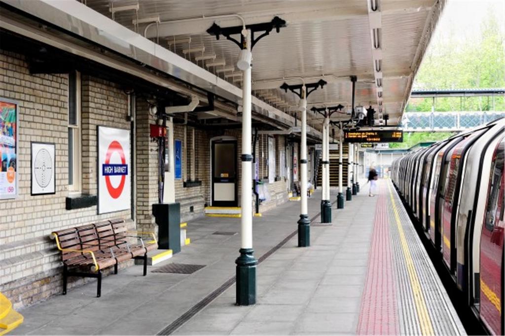 High Barnet Platform