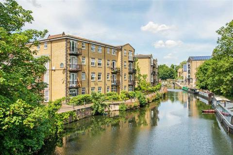 1 bedroom flat to rent, Twig Folly Close, London E2