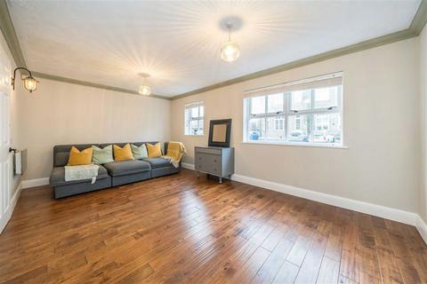 1 bedroom flat to rent, Twig Folly Close, London E2