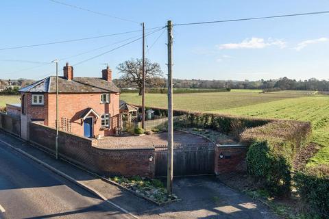 3 bedroom cottage for sale, Burford,  Shropshire,  WR15