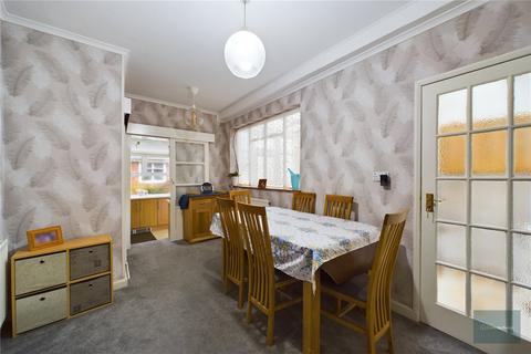 6 bedroom end of terrace house for sale, Church Road