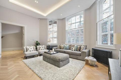 2 bedroom apartment to rent, Kensington Court, Kensington, W8