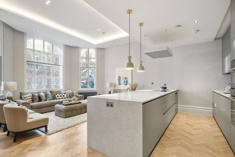 2 bedroom apartment to rent, Kensington Court, Kensington, W8