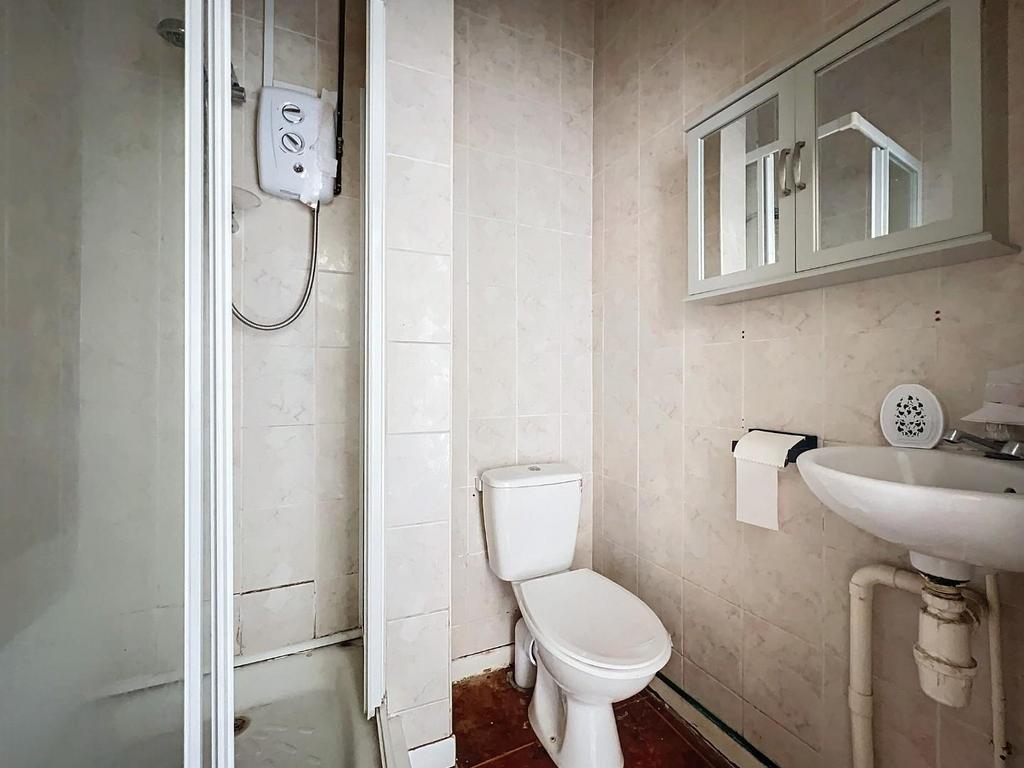 Ground Floor Shower Room