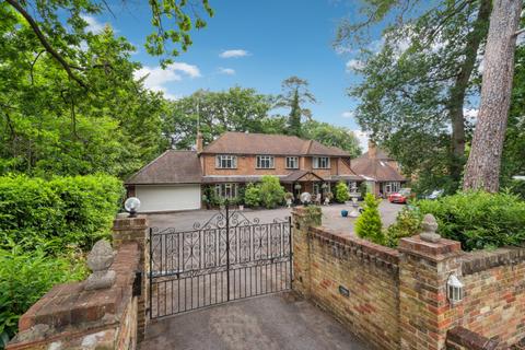 5 bedroom detached house for sale, Templewood Lane, Farnham Common, Buckinghamshire