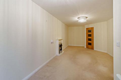 1 bedroom apartment for sale, Greaves Road, Lancaster, Lancashire LA1 4AR