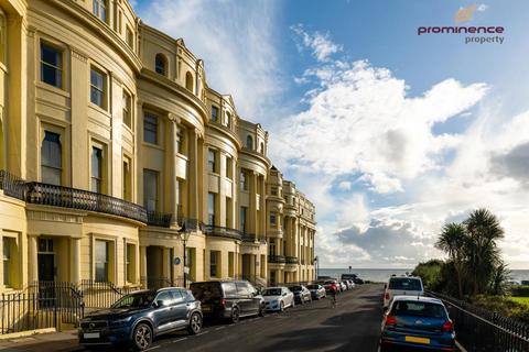 2 bedroom apartment to rent, Brunswick Square, Hove BN3 1EG