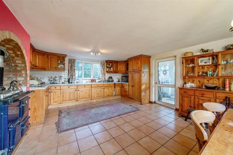 3 bedroom detached house for sale, Thorncombe