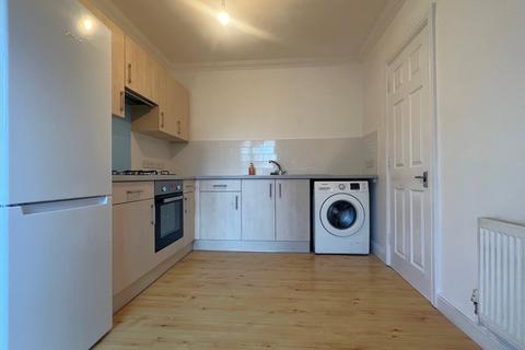 1 bedroom flat to rent, Macnaghten Road, Southampton SO18