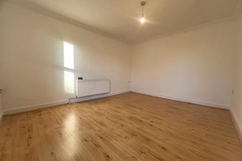 1 bedroom flat to rent, Macnaghten Road, Southampton SO18