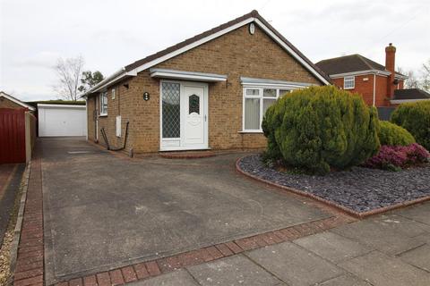 3 bedroom detached bungalow for sale, 5 Elwyn Place, Cleethorpes, N.E. Lincs, DN35 9QN