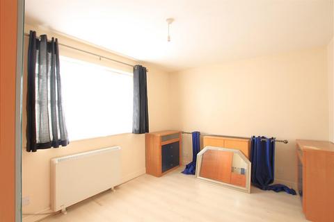 1 bedroom apartment to rent, 664 London Road, Hounslow TW3