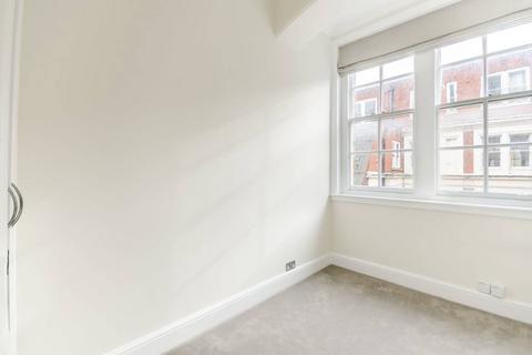 3 bedroom flat to rent, Green Street, Mayfair, London, W1K