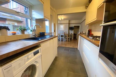 2 bedroom semi-detached house for sale, Reabrook Avenue, Shrewsbury