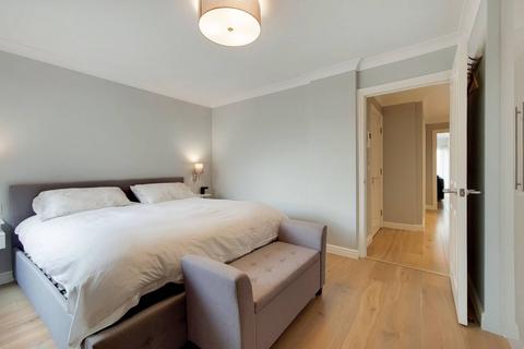 Kensal Road, Ladbroke Grove, London, W10