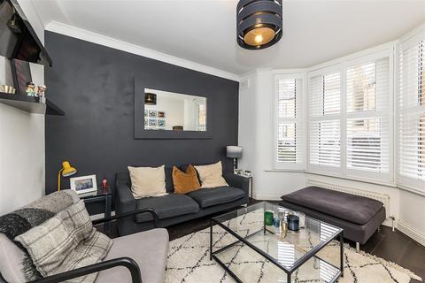 1 bedroom flat for sale, Scotts Road, Leyton E10