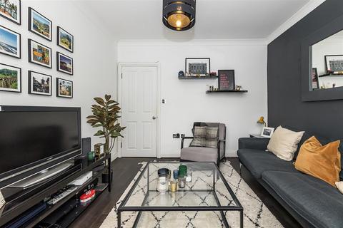 1 bedroom flat for sale, Scotts Road, Leyton E10