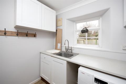 Maxcroft House Maxcroft Lane, Hilperton Marsh, Trowbridge, BA14 7PY