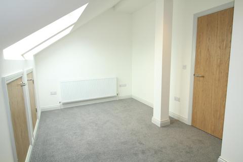 1 bedroom flat to rent, Dovecote Lane, Beeston NG9