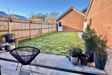 3 bedroom semi-detached house for sale, Augustus Avenue, Fordingbridge, SP6 1FN