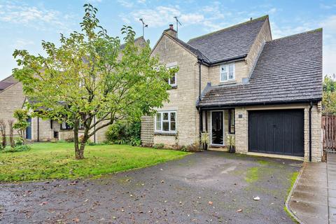 4 bedroom detached house for sale, St. Marys Drive, Fairford, Gloucestershire, GL7