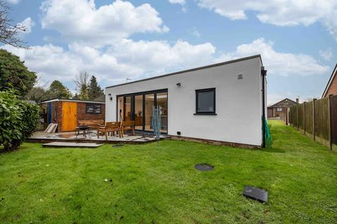 3 bedroom detached house for sale, Meesons Close, Eastling, ME13