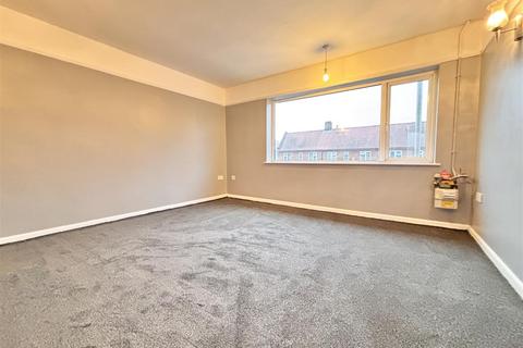 3 bedroom maisonette to rent, Meredith Road, Ipswich