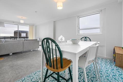 3 bedroom apartment for sale, The Esplanade, Frinton-On-Sea CO13