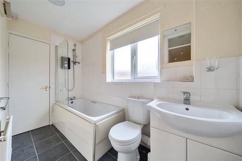 63 Barrington Close, Witney, OX28 5FJ