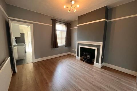 2 bedroom house to rent, Whitfield Road, Stoke-On-Trent