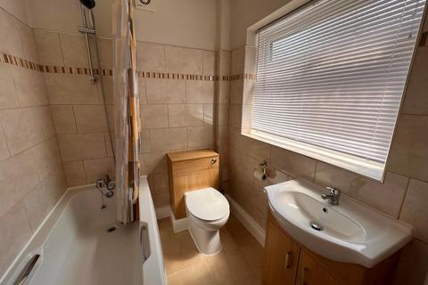 2 bedroom house to rent, Whitfield Road, Stoke-On-Trent