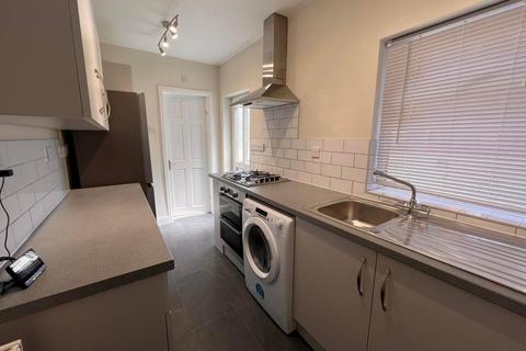 2 bedroom house to rent, Whitfield Road, Stoke-On-Trent