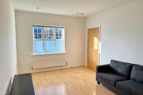 2 bedroom flat to rent, Lordswood Road, Harborne, Birmingham, B17