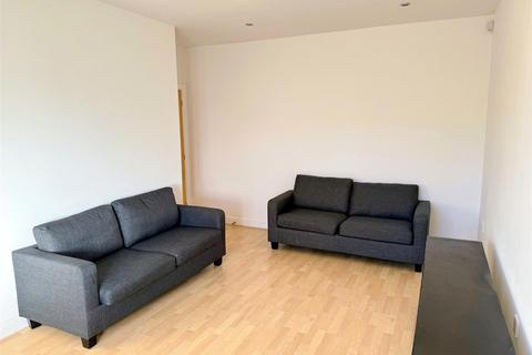 2 bedroom flat to rent, Lordswood Road, Harborne, Birmingham, B17