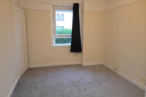 2 bedroom flat to rent, Schaw Road, Paisley