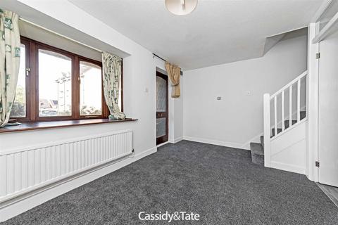 1 bedroom end of terrace house to rent, Wynchlands Crescent, St Albans