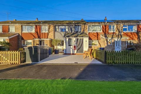 3 bedroom terraced house for sale, Bakers Close, Cambridgeshire CB23