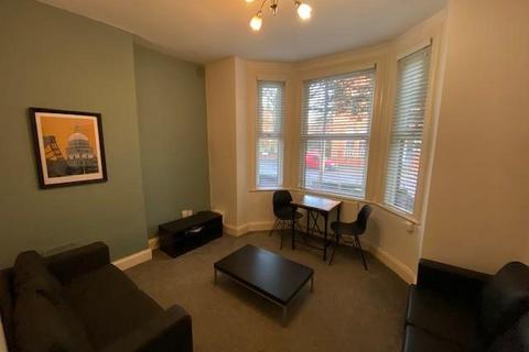 1 bedroom flat to rent, Wilmslow Road, Withington, Manchester