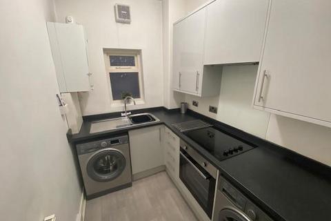 1 bedroom flat to rent, Wilmslow Road, Withington, Manchester