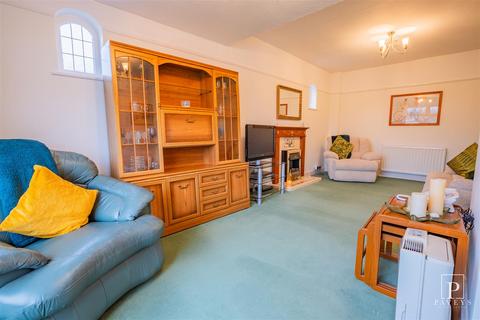 4 Florence Road, Walton On The Naze, CO14 8HP