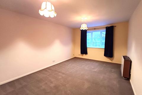 2 bedroom flat to rent, Eastern Avenue, Ilford IG2