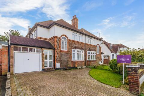 45 Forest Side, Worcester Park, KT4 7PA