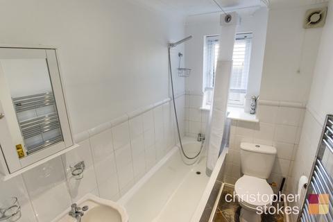 1 bedroom flat to rent, Alexander Court, Victoria Close, Cheshunt, Waltham Cross, Hertfordshire, EN8 9EP