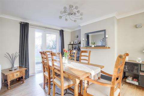 3 bedroom semi-detached house for sale, Westdale Lane, Carlton NG4