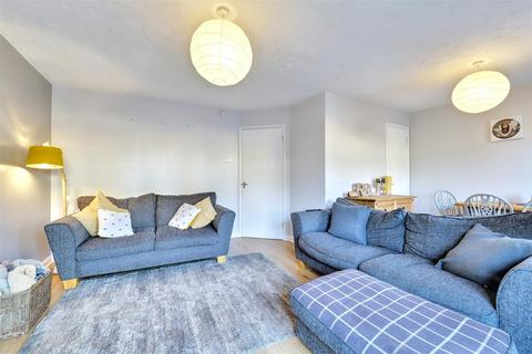 3 bedroom terraced house for sale, Lymington Drive, Longford