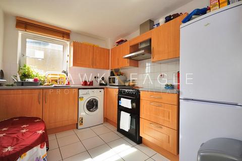 1 bedroom flat to rent, Westferry Road, London, Greater London. E14